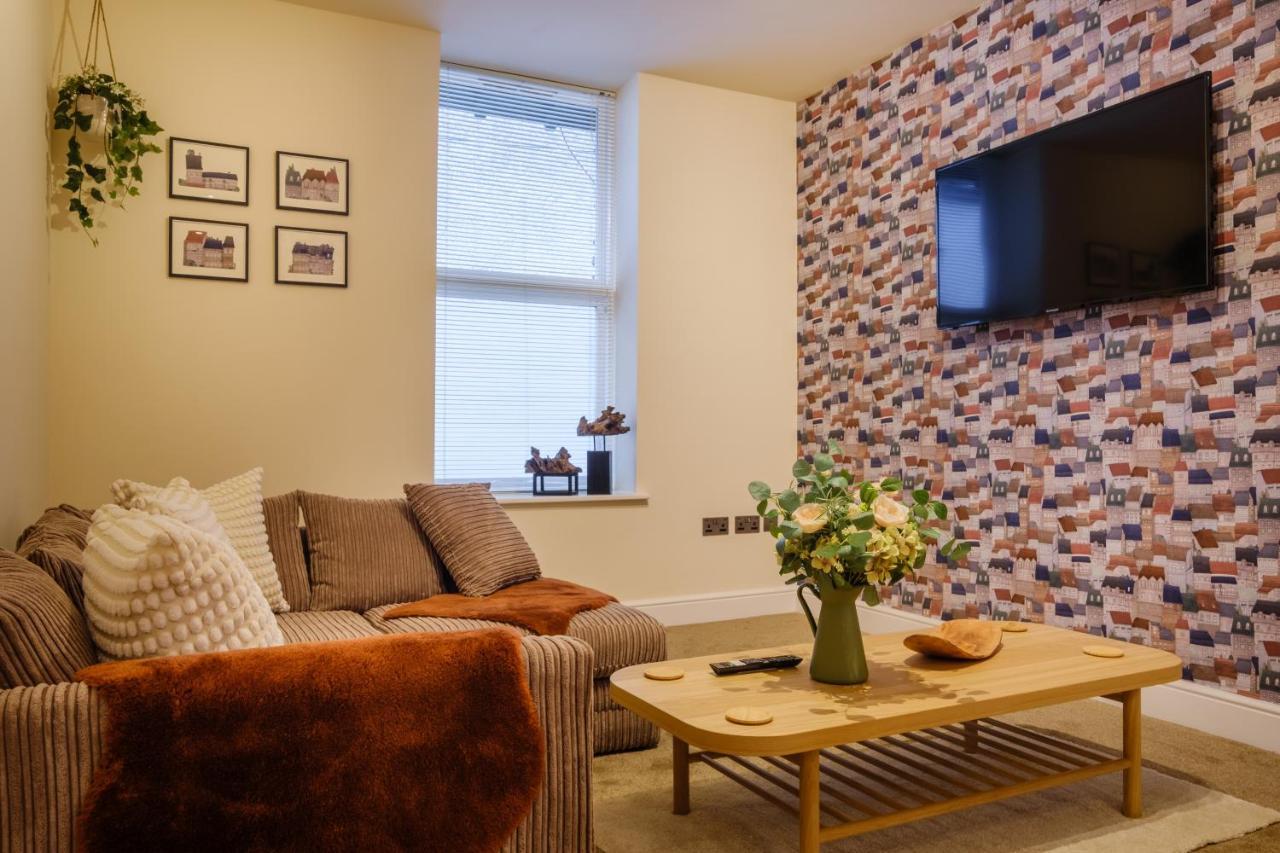 Flat 2, The Old Antiques Warehouse - Free Off-Site Health Club Access With Pool, Sauna, Steam Room & Gym Боунес он Уиндърмиър Екстериор снимка