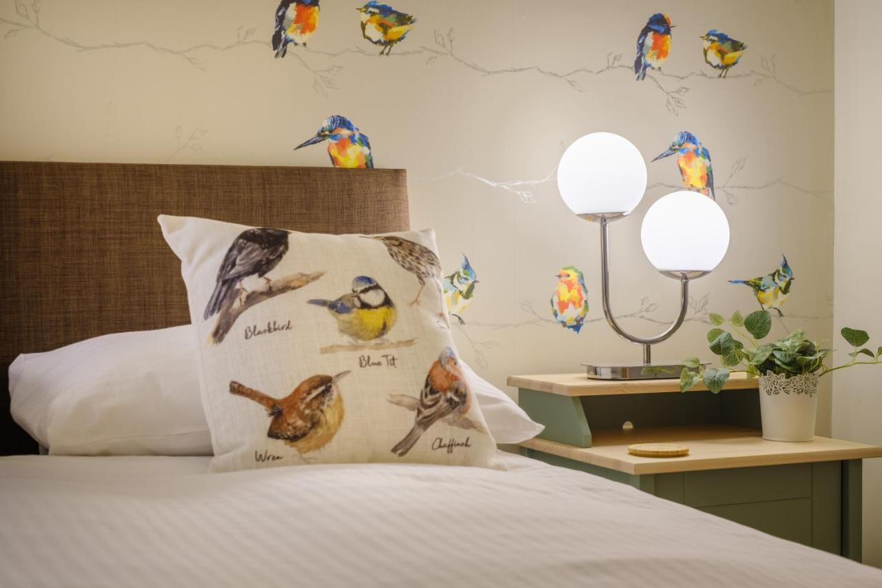 Flat 2, The Old Antiques Warehouse - Free Off-Site Health Club Access With Pool, Sauna, Steam Room & Gym Боунес он Уиндърмиър Екстериор снимка