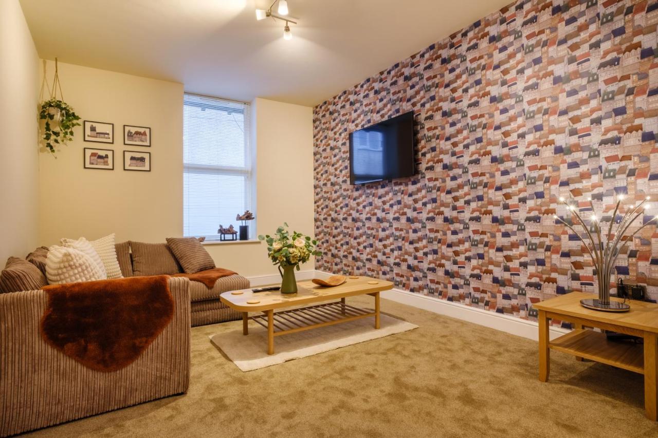 Flat 2, The Old Antiques Warehouse - Free Off-Site Health Club Access With Pool, Sauna, Steam Room & Gym Боунес он Уиндърмиър Екстериор снимка
