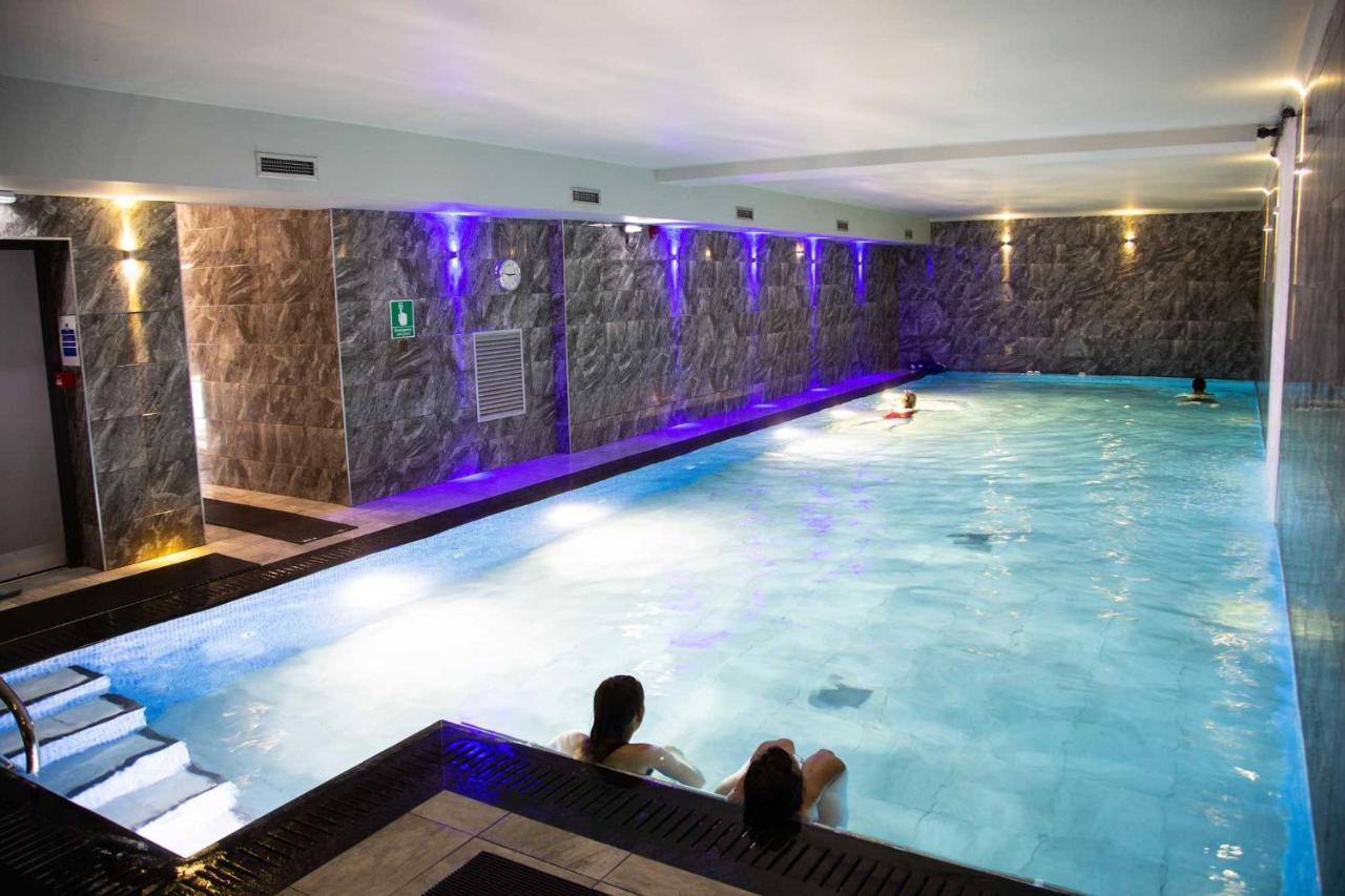 Flat 2, The Old Antiques Warehouse - Free Off-Site Health Club Access With Pool, Sauna, Steam Room & Gym Боунес он Уиндърмиър Екстериор снимка